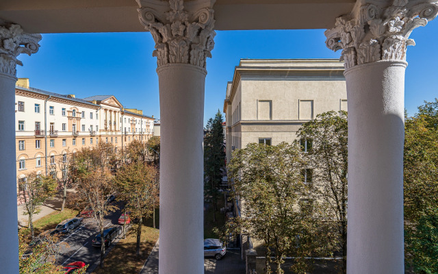 Flat Sovremennaya Kvartira V Tsentre Goroda