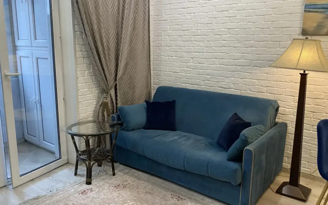 Апартаменты Классические с Балконом Удобный Дом на Смольной 44