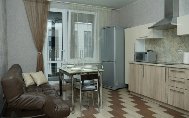 Svetlaya I Uyutnaya U Moskovskogo Vokzala Flat