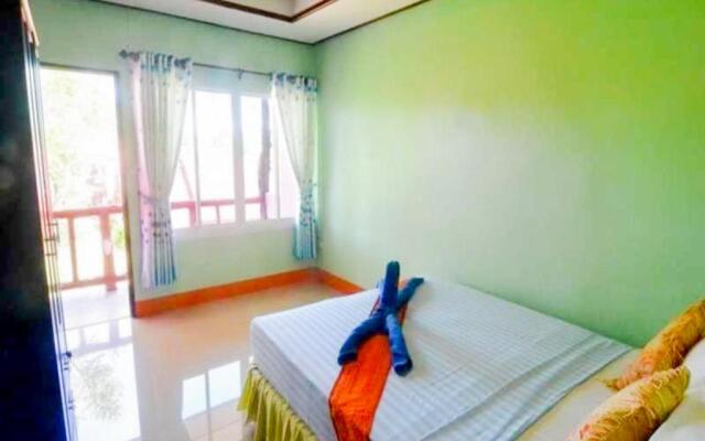 Lanta Emerald Bungalow