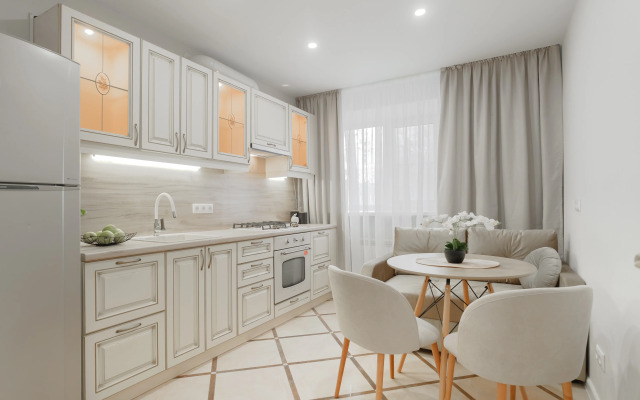 Magiya Sveta V Tsentre Rostova Flat