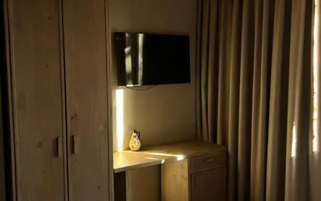 Face and place Boutique hotel