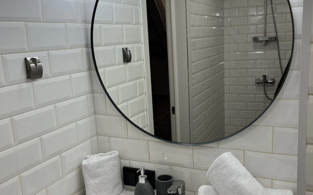 Апартаменты Двухуровневый Лофт в Стиле фильма Тарантино