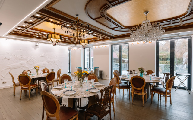 Загородный отель ЯР Hotel&SPA