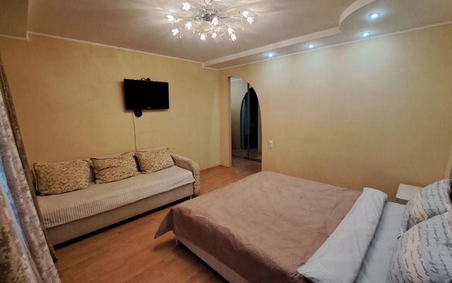 Uyutnaya Dvukhkomnatnaya V Tsentre Novogo Goroda Flat