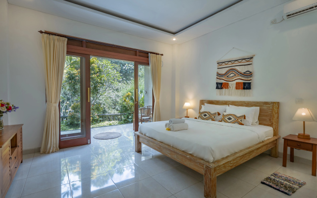 Manas Entire 2 Bedr Villa Private Jungle Pool -- 5 min Central Ubud Villa – Guest Rooms – Ubud