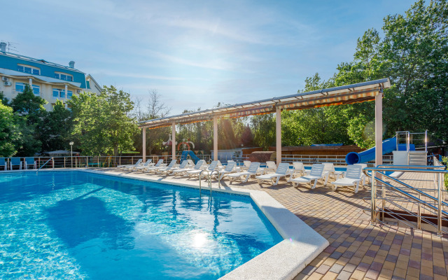 Yuzhnyij Parus Resort Hotel