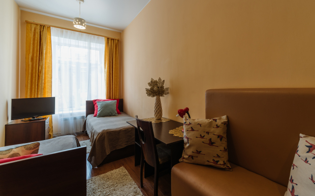 Simple Almaz U Mostov Hotel