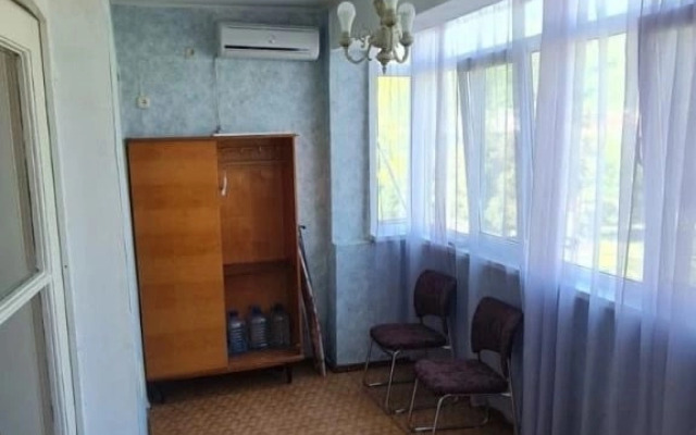 2kh Mestnaya Kvartira v Gagre Flat