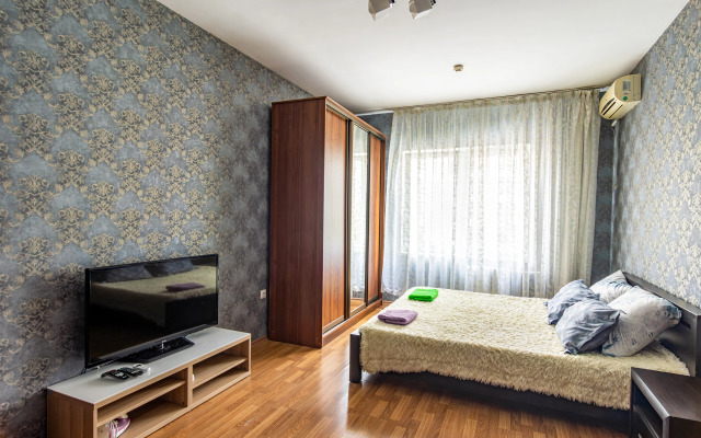 Na Zhukovskogo 18 Flat