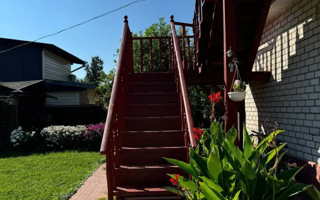 S Banej U Zvonnitsyi Monastyirya Privat House