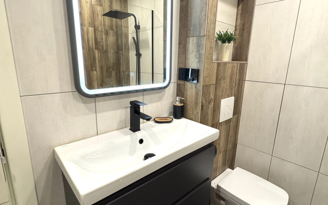 Квартира рядом с УВЗ Орджоникидзе 12