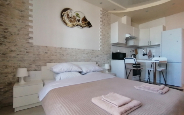 Квартира pядoм c Торговым Центром и Аллеeй