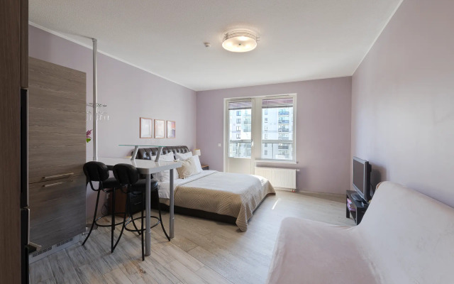 Квартира Лиловая студия на набережной Обводного канала