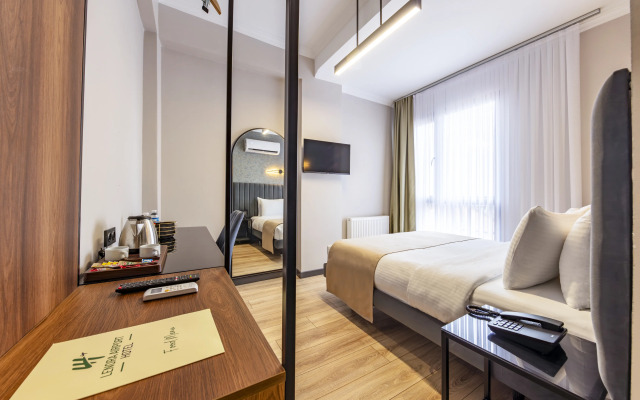 Lenora Airport Hotel