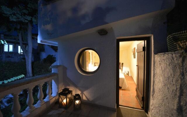 Troullos Apart-Hotel