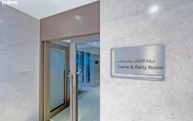 Bnbme, Opera Grand 2 BDR Apartments