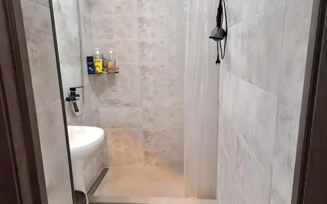 Uyut Guest House