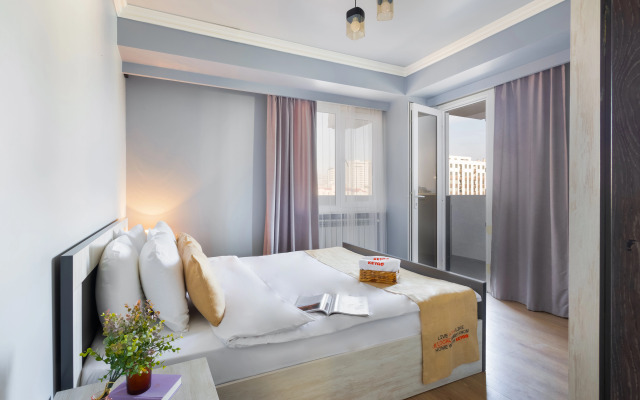 KeyGo #0015, 2 Bedroom, Balcony, City Center Apartments