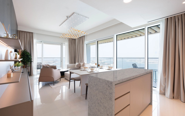 Keyrock Sea & Palm Views Apartments