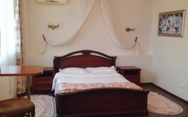 Na Naberezhnoj Mini-hotel