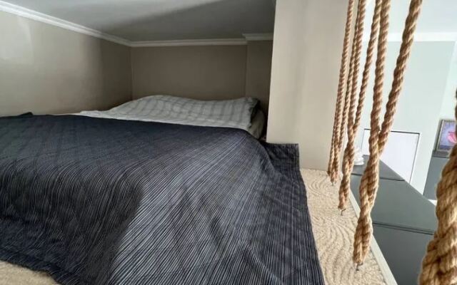 13/Two-level studio in the Olympic Park