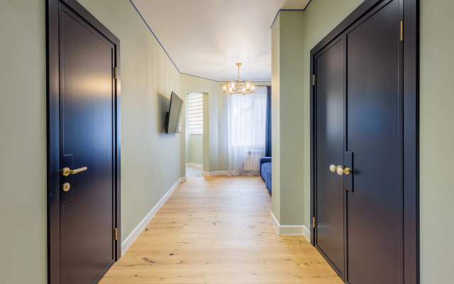 Квартира MyHomeYourHome на Невской 19