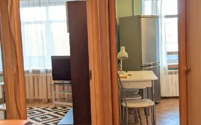 Odnokomnatnaya Kvartira U Metro Akademicheskaya Flat