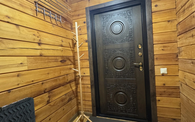 Uyutny Derevyanny Domik U Reki Private House