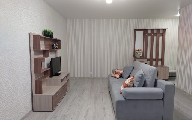 Yevrodvushka V Tsentre Yaroslavlya Flat