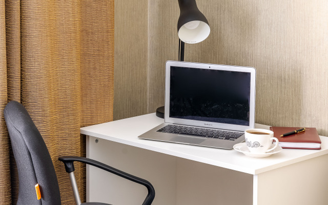 SutkiLive u m.Ekektrosila Apartments