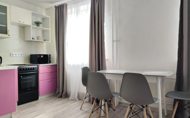 Panda Home vozle TTs Ostrov i TTs Kristall Apartment