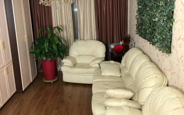 Квартира Большая Трехкомнатная