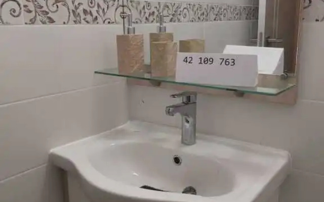 Ryadom s metro Strogino s sobstvennym sanuzlom Apartment