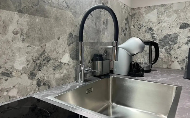 Апартаменты Видовые VEROM с выходом на набережную и парк Дельфин ЖК АTLANTIS