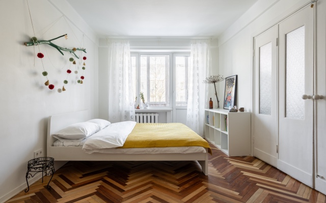 912 U Parka Pobedy Apartment