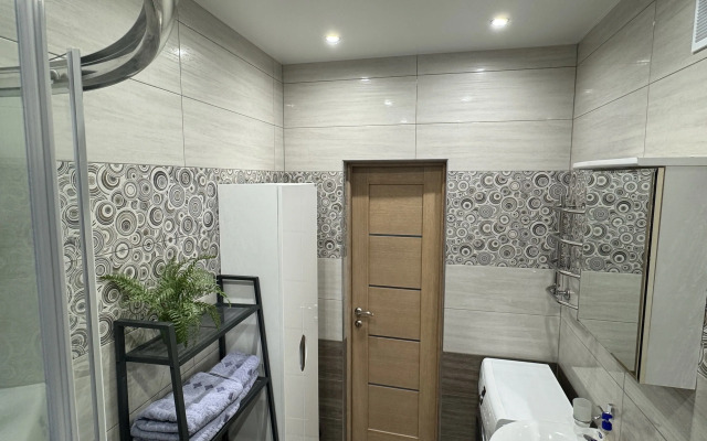 Naprotiv Muzeya Mirovogo Okeana Flat
