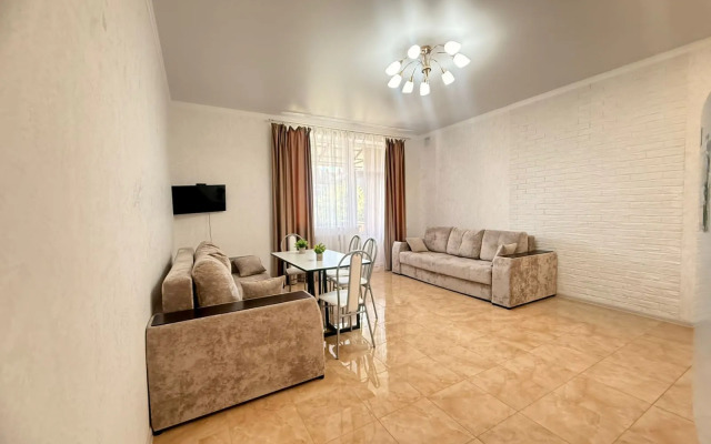 Na Ozere Bannom Vozle Gornolyzhnogo Tsentra Apartamenty