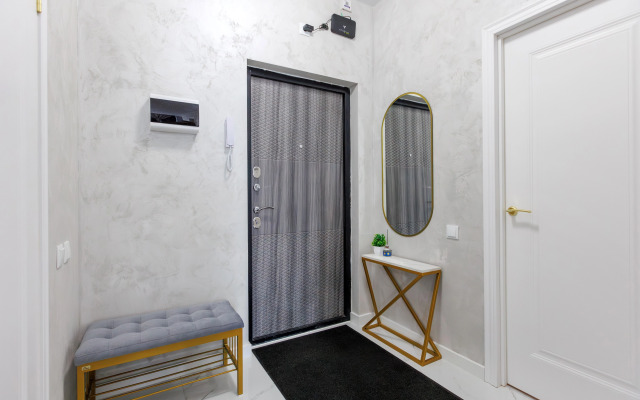 S Dizaynerskim Remontom Ryadom S Zh/D Vokzalom Flat