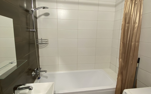 Na Torfyanoy Doroge 13 Flat