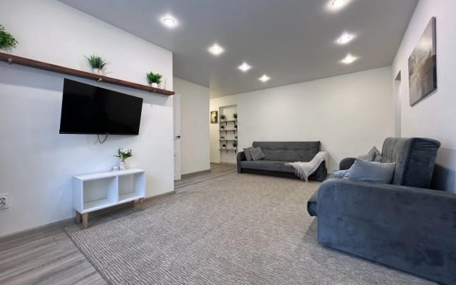 Квартира Двухкомнатная на Бажова 127