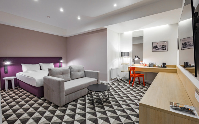 AZIMUT Hotel Abakan 3*