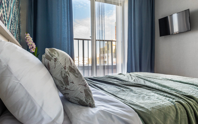 Евродвухкомнатные Апартаменты на Стачек 62