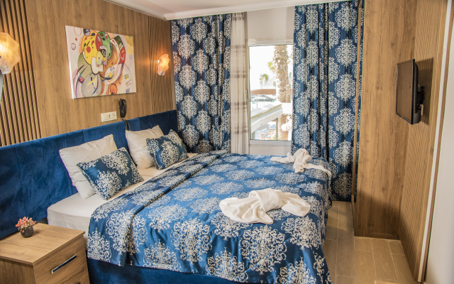Blue Bay Beach Hotel