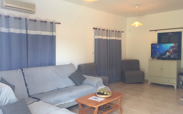 Rotiana 3 Beach Eco-Villa