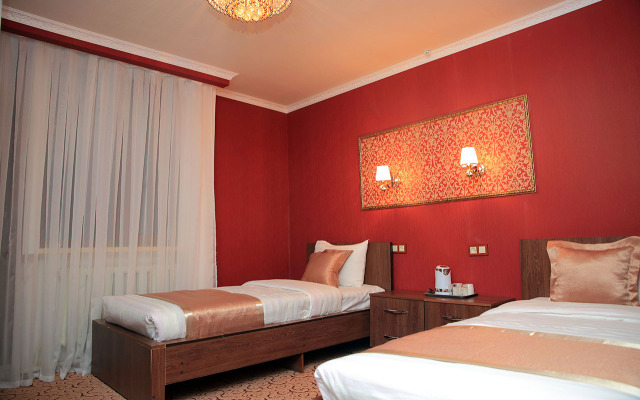 Aska Hotel