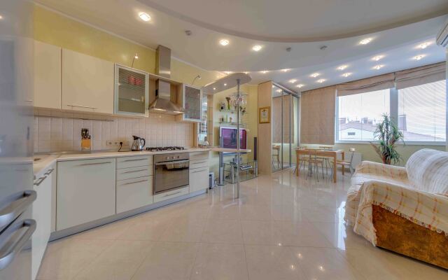 Апартаменты 4 У Приморского Парка