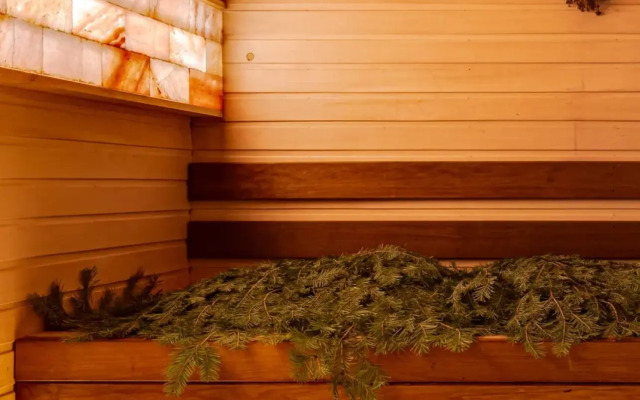 Частный дом Увеличенный А-фрейм Сад с баней и чаном