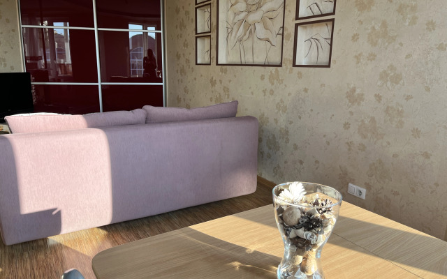 Квартира Дом Тут