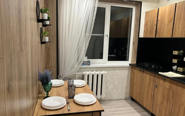 U morya Golubye Dali Flat